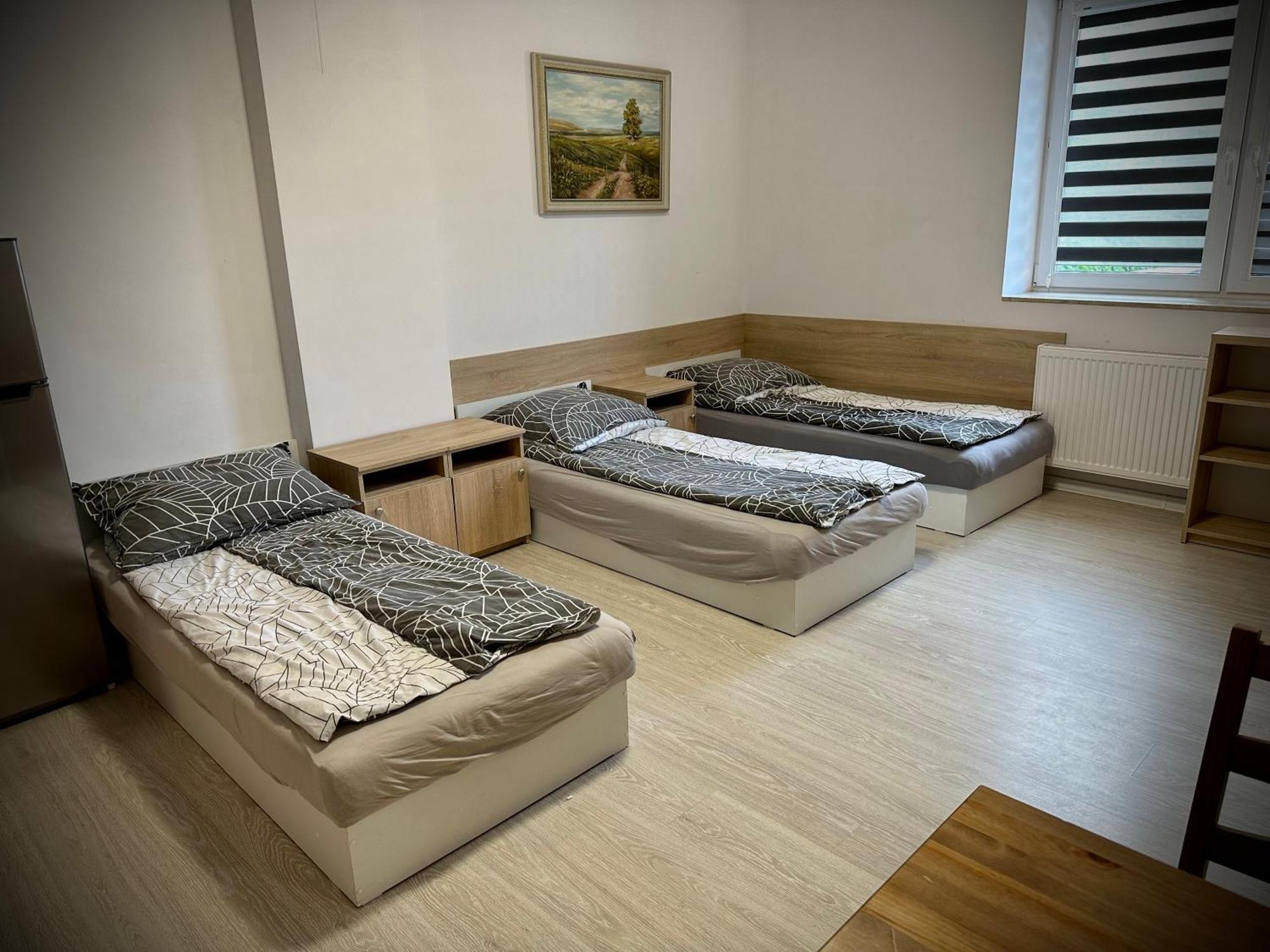Hostel Sportowa Плоньск Экстерьер фото