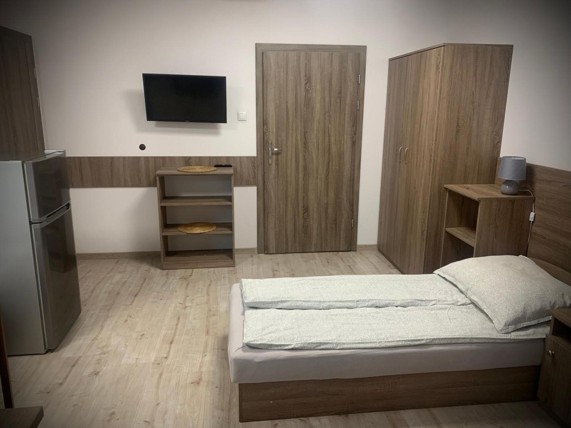 Hostel Sportowa Плоньск Номер фото