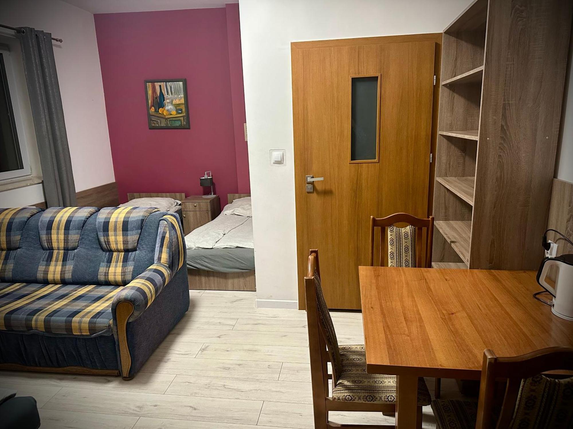 Hostel Sportowa Плоньск Экстерьер фото