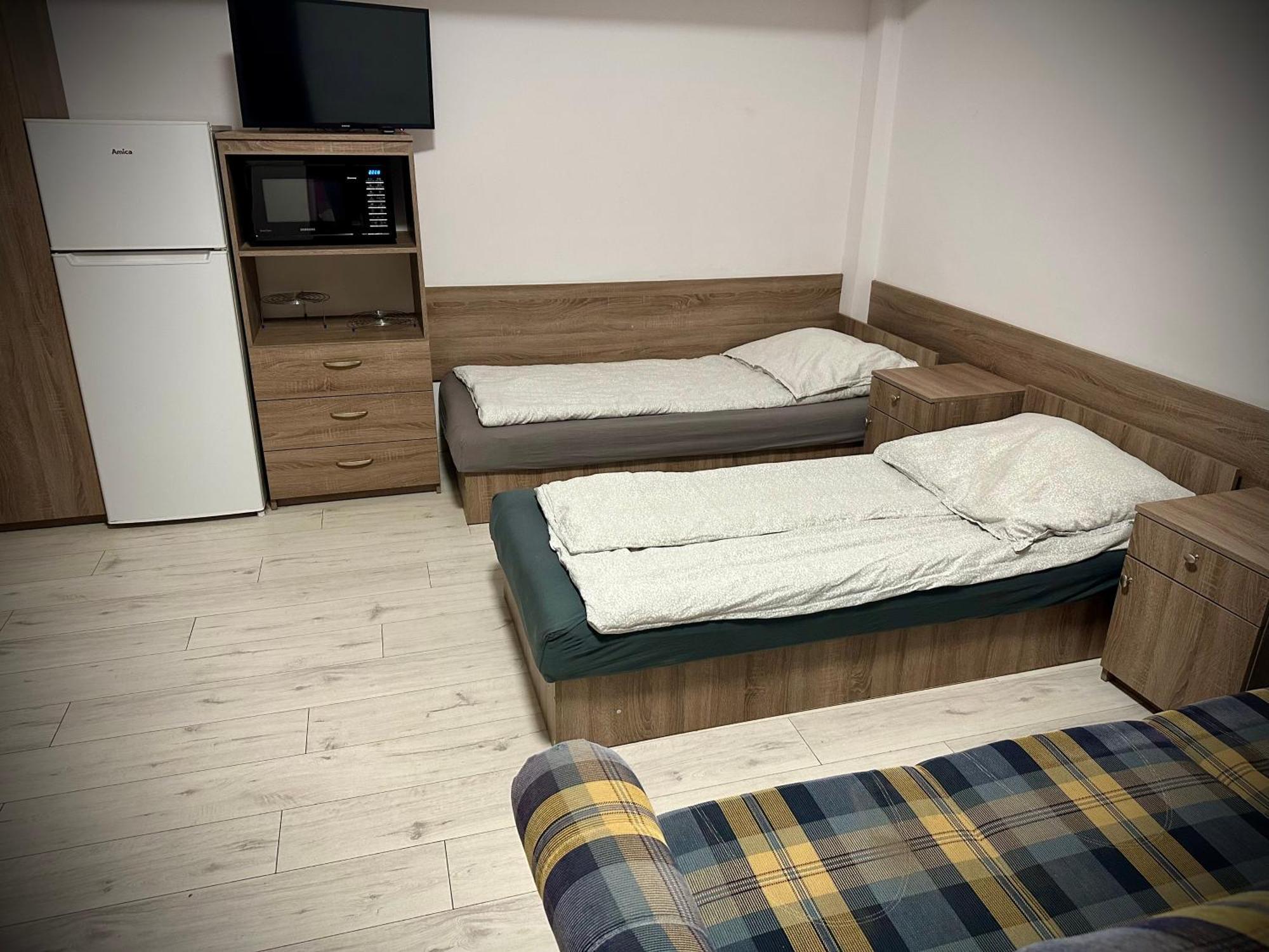 Hostel Sportowa Плоньск Экстерьер фото