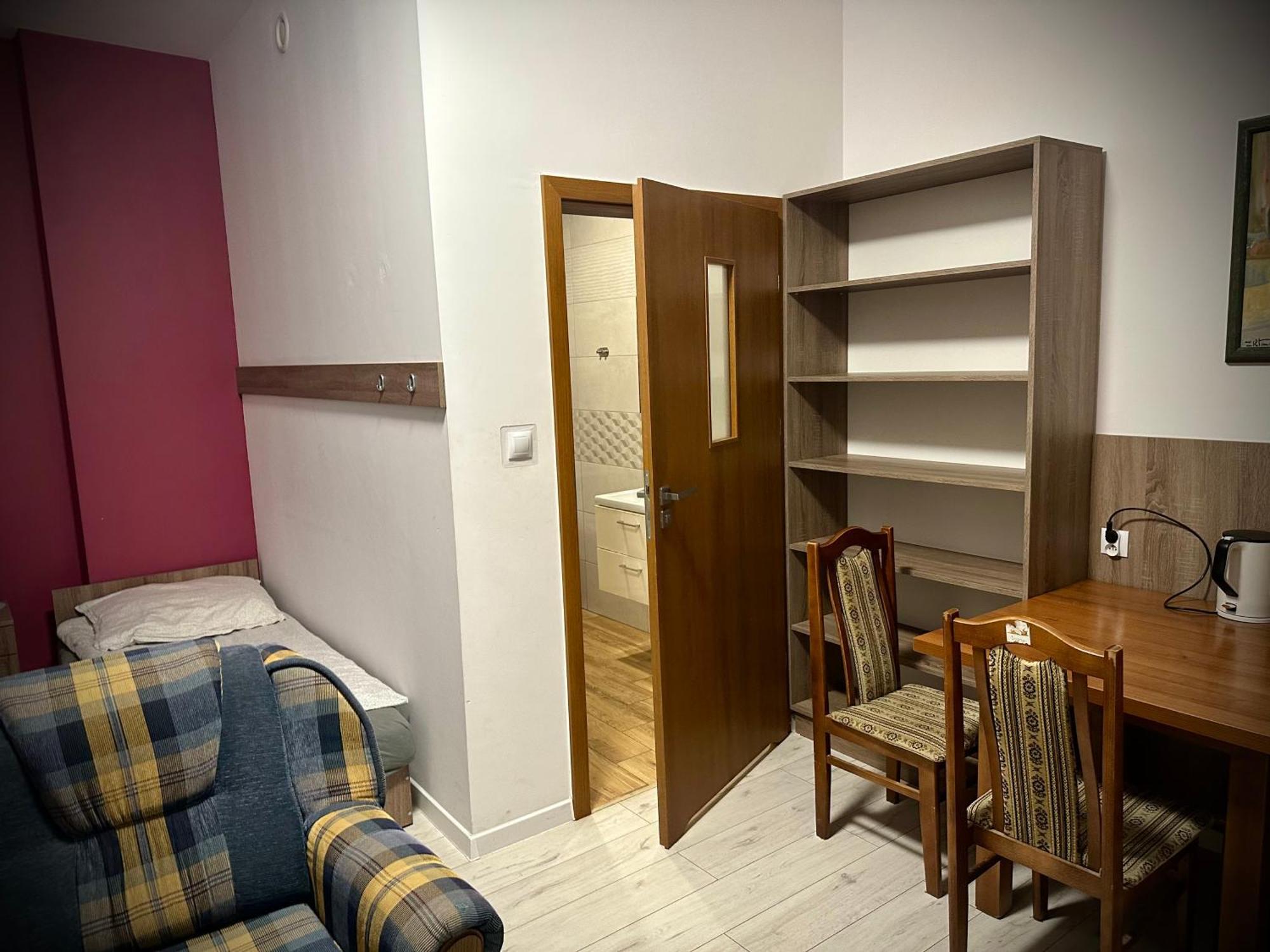 Hostel Sportowa Плоньск Экстерьер фото